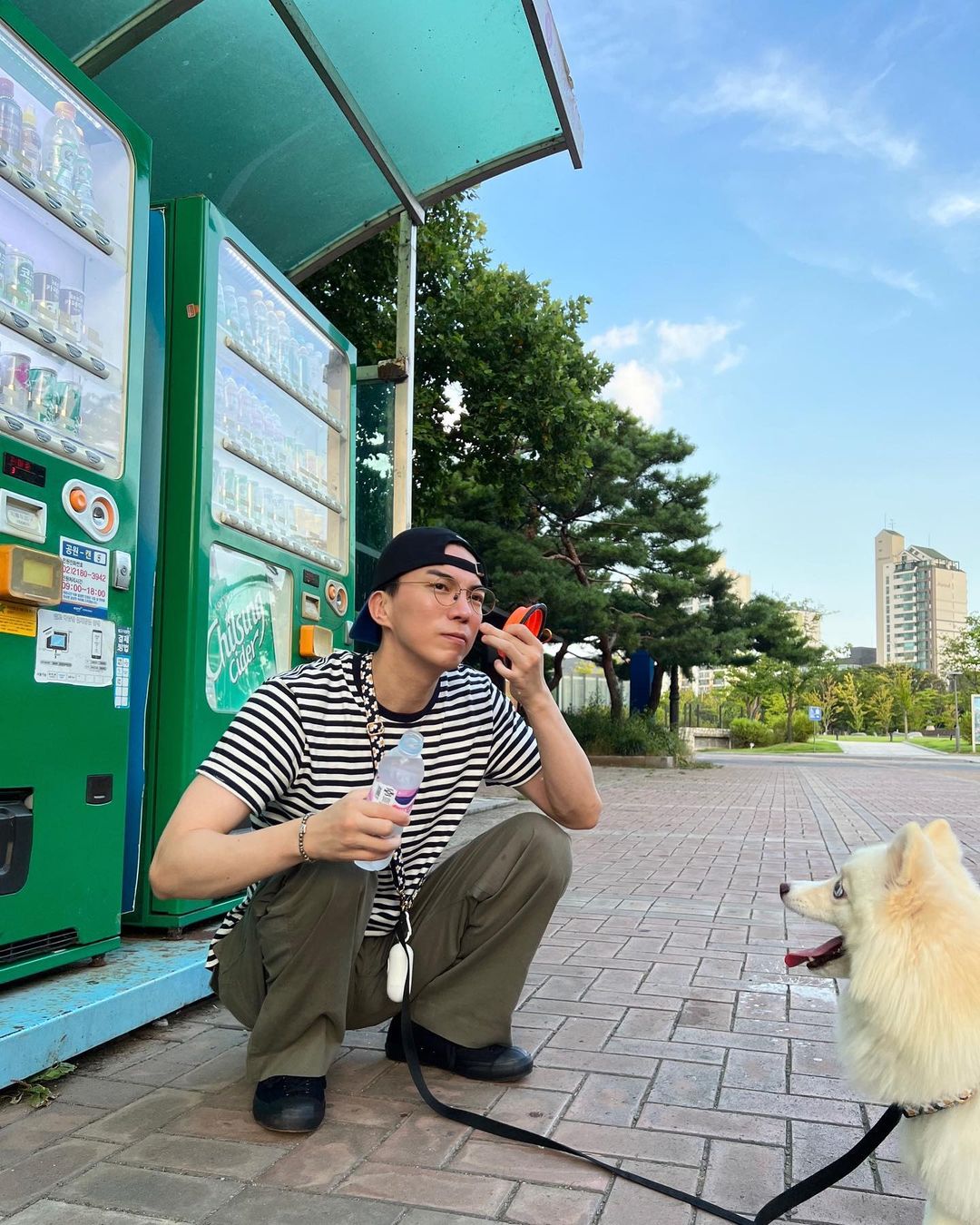 얇은 스트라이프 티 입어⚓️ 이미지3