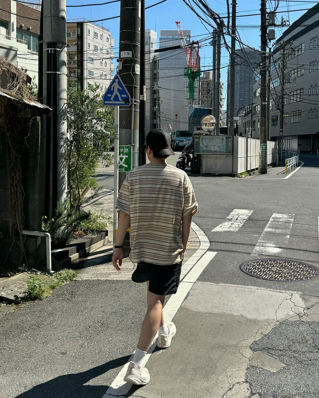 얇은 스트라이프 티 입어⚓️ 이미지8
