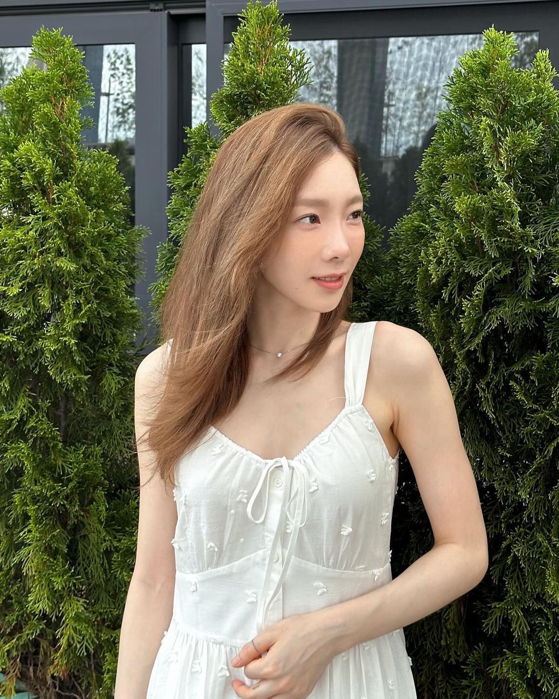 지소앞소🩷 소시 데뷔 17주년 이미지"