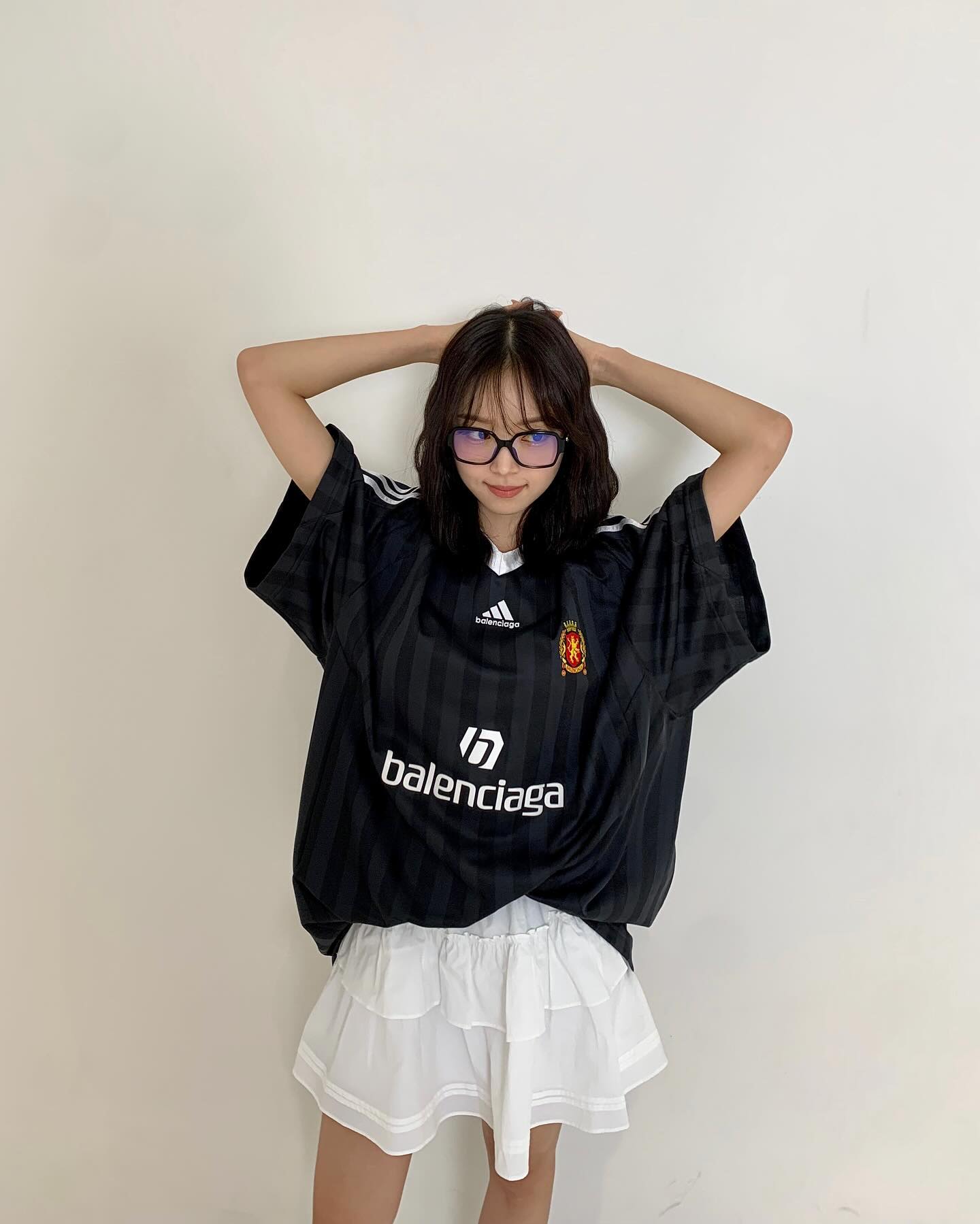 블록코어룩+스커트 매치🤍🖤힙블리 이미지