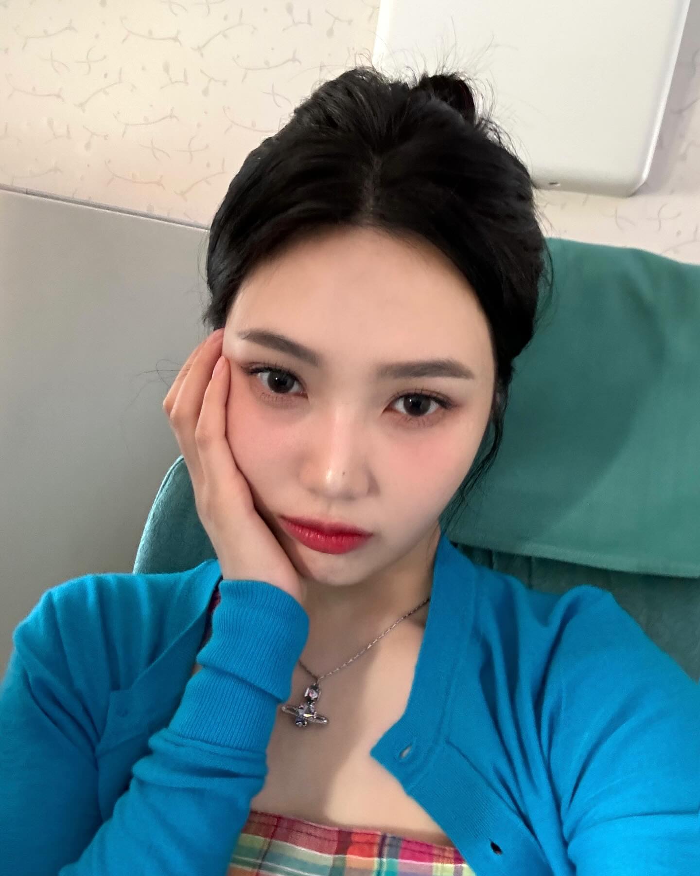 언니들 애정템🪐비비안웨스트우드 목걸이 이미지