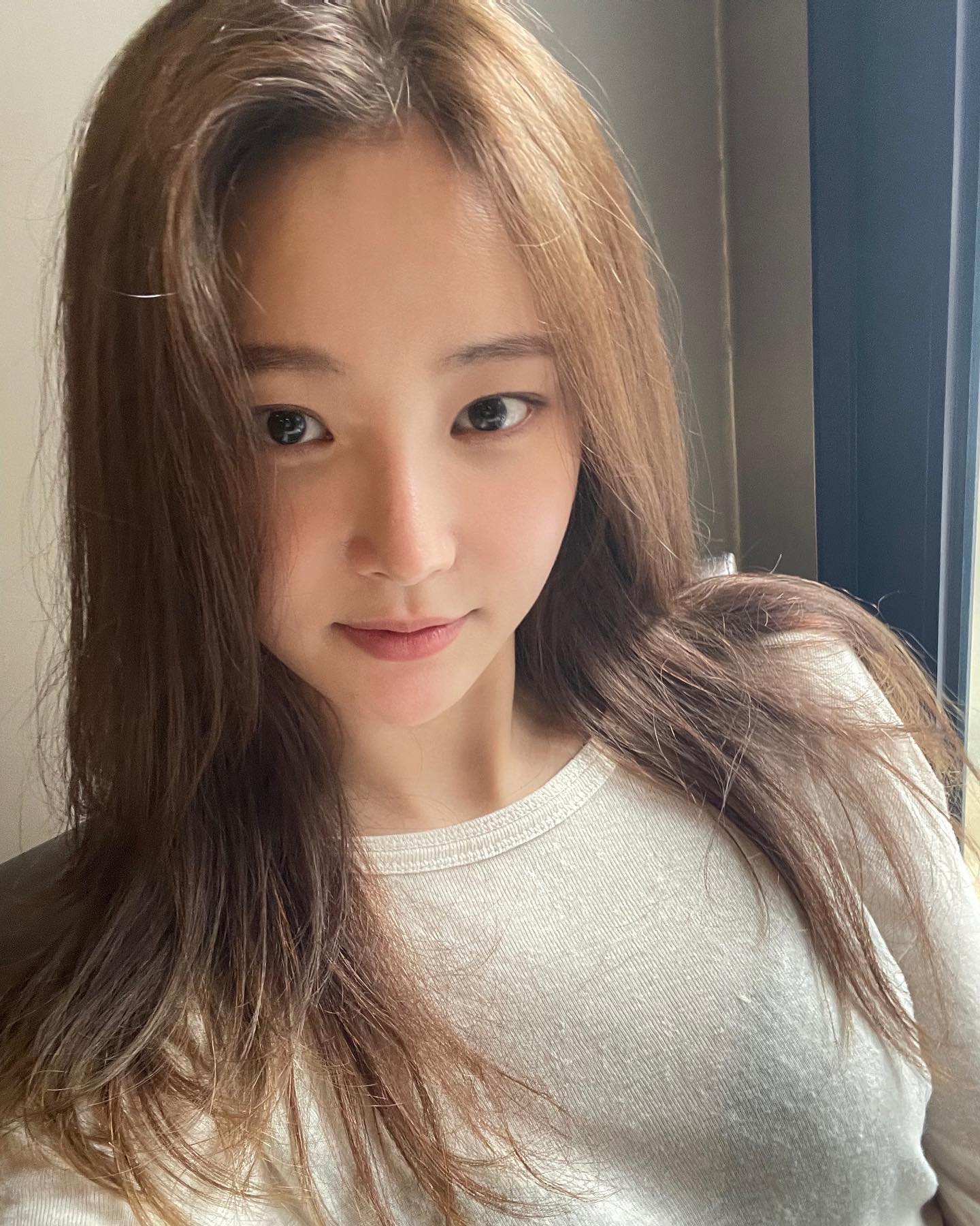 가을에는 갈색머리가 끌려🍂🤎 이미지"