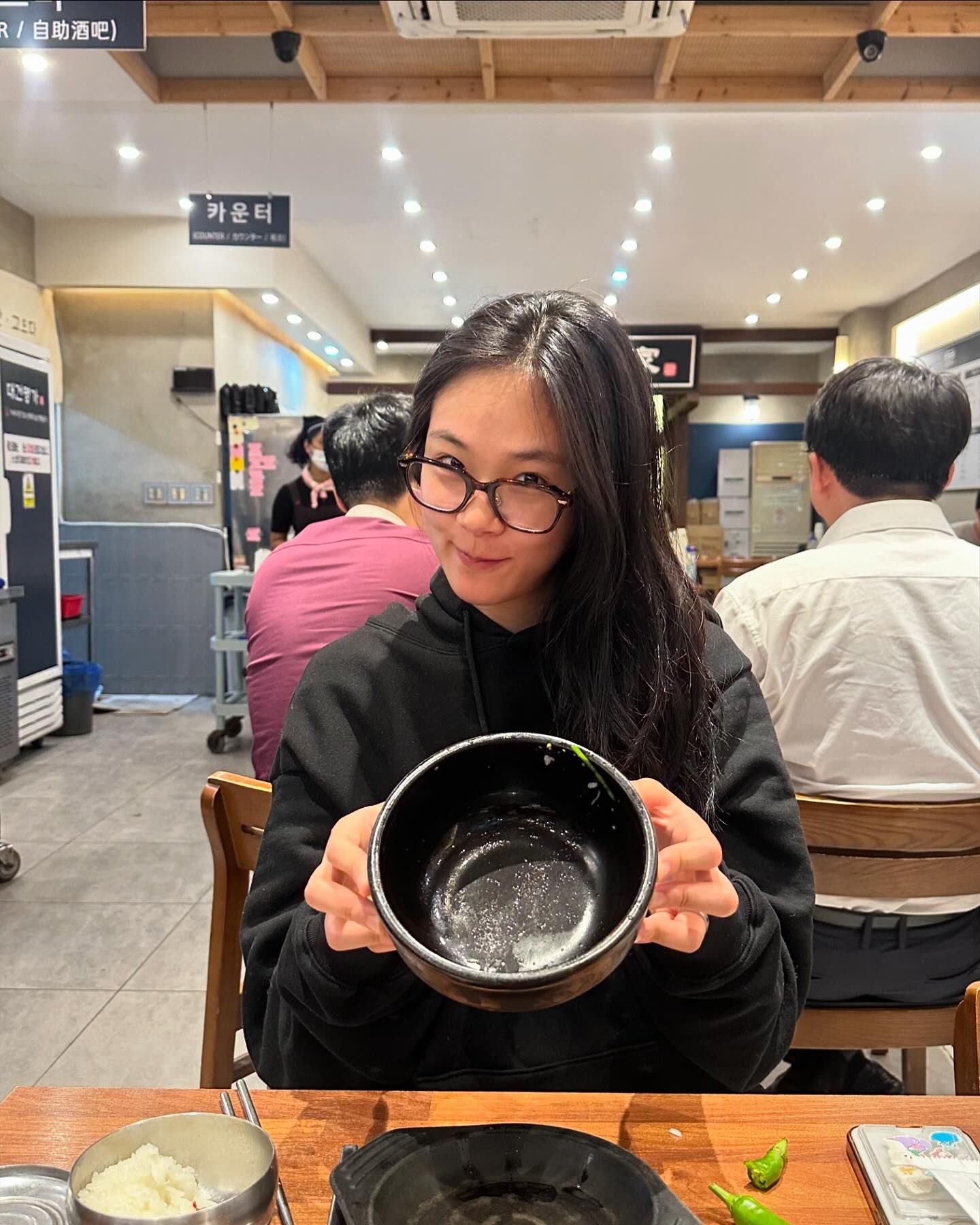 느좋 여친짤은 음식과 함께🥪✌🏻 이미지