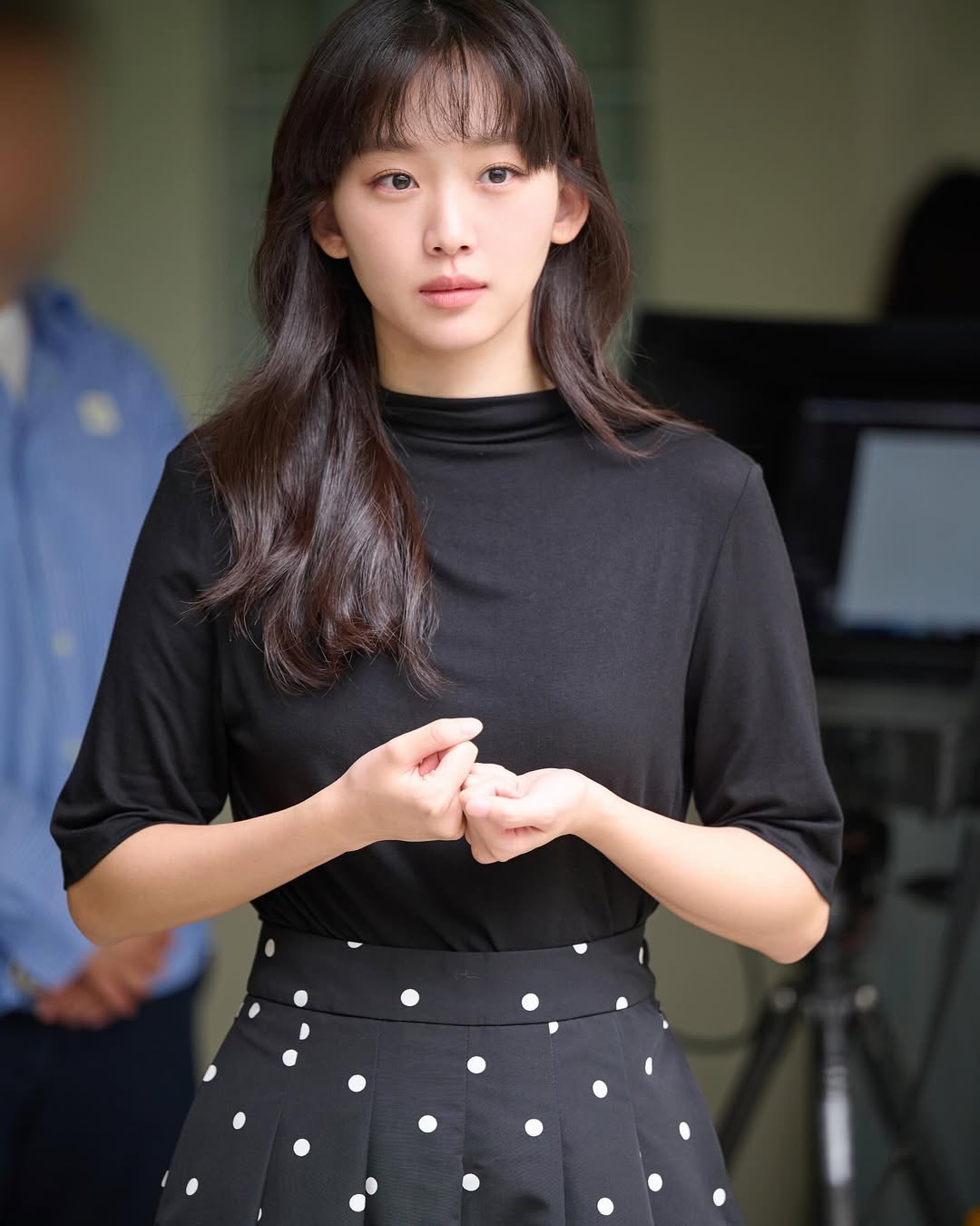 이색 이력을 가진 여배우 4인✨

배우의 꿈에 새로이 도전했던 그녀들! 역시 늦은 건 키즈모델뿐일까요? 선하고 차분한 인상과는 다소 상반되게 도전적으로 삶을 일구어 나가는 모습이 인상적입니다.

그렇다면 한국인이 좋아하는 상견례 프리패스상의 그녀들은 데뷔 전 어떤 직업을 가졌을까요?

1. 표예진 - 대한항공 최연소 승무원
2. 진기주 - IT 컨설턴트부터 기자까지 거친 회사원
3. 고민시 - 웨딩플래너
4. 원진아 - 각종 아르바이트를 섭렵한 생계형 이력 보유

배우라는 꿈에 닿기 위해 색다른 길을 거쳐온 그녀들! 원하는 직업을 모두 가질 수 있었던 비결에 대해 그녀들은 인터뷰에서 매일 하루에 열심을 다하는 것이 포인트라고 밝혔습니다. 뻔한 대답일 수도 있지만 한결같이 같은 대답을 하는 그녀들에게서 긍정적인 태도를 배울 수 있을 듯합니다. 이미지