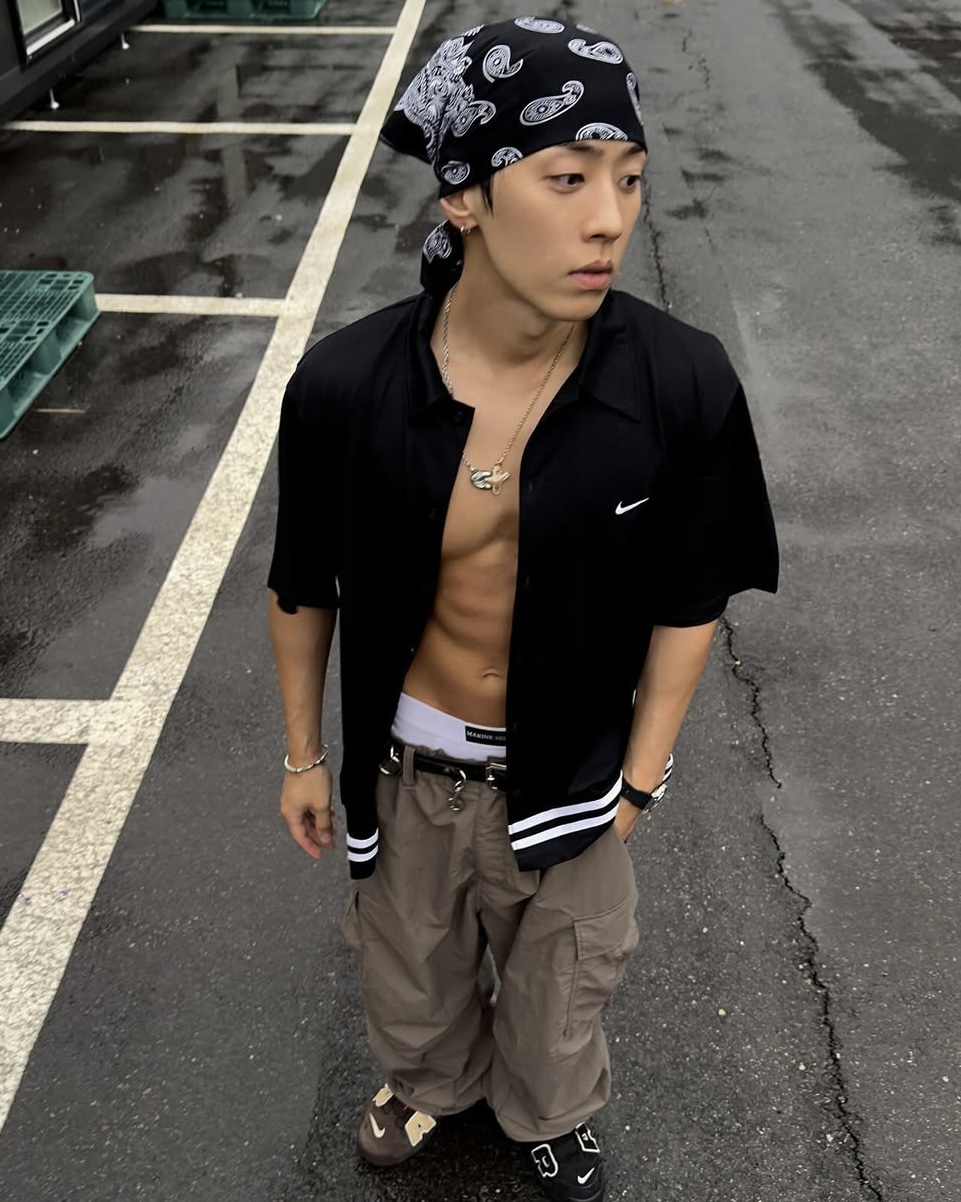 땀 흐르는 더위엔 두건 스타일링💦 이미지
