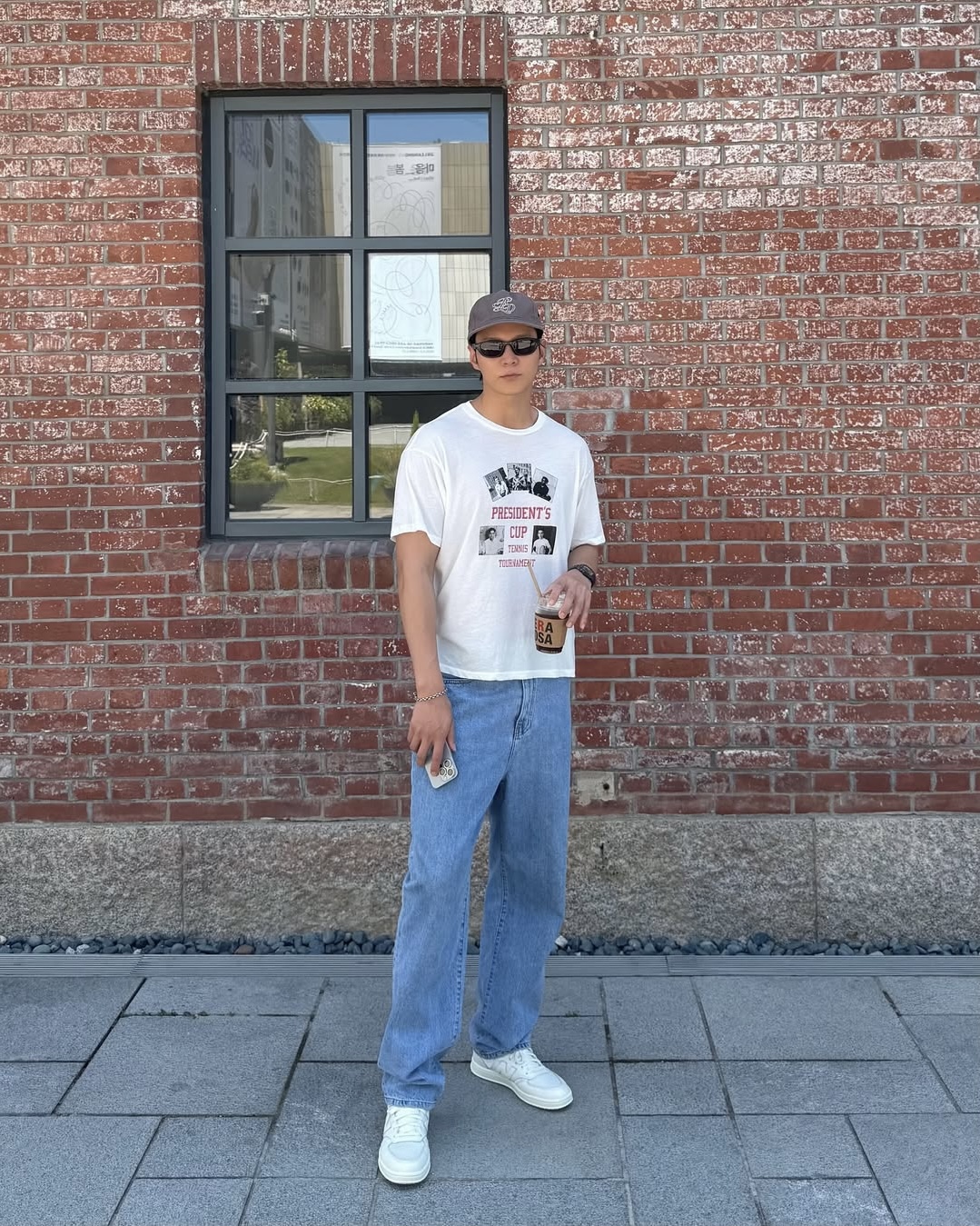 흰 티에 연청 안어려워👖 이미지