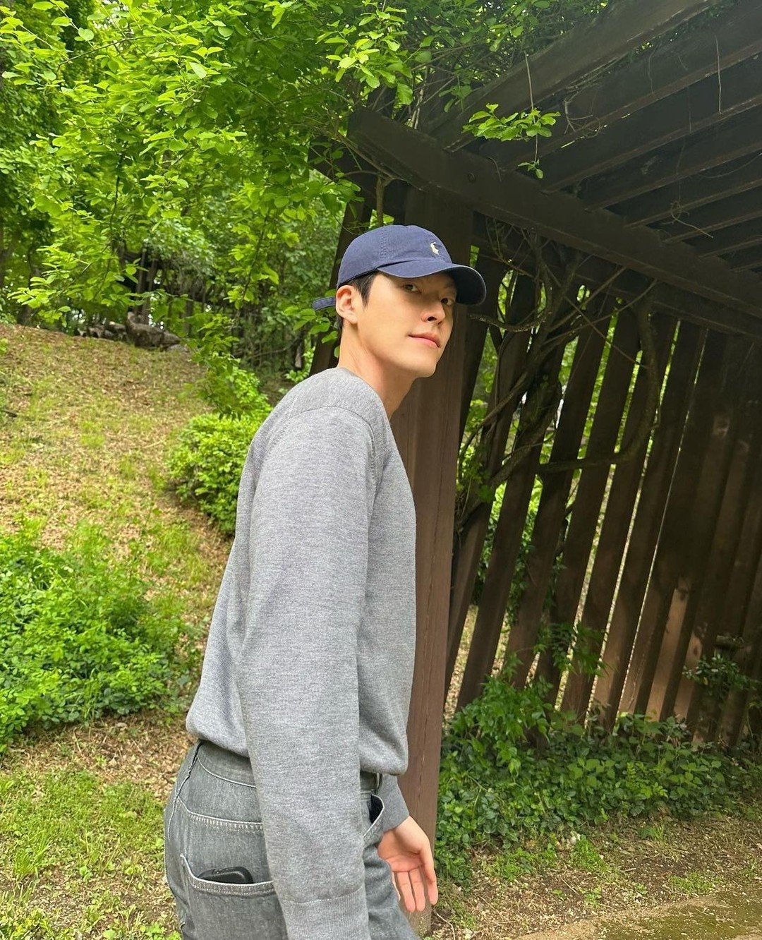 머리 안감고 꾸민척 쌉가능🧢⁠ 이미지