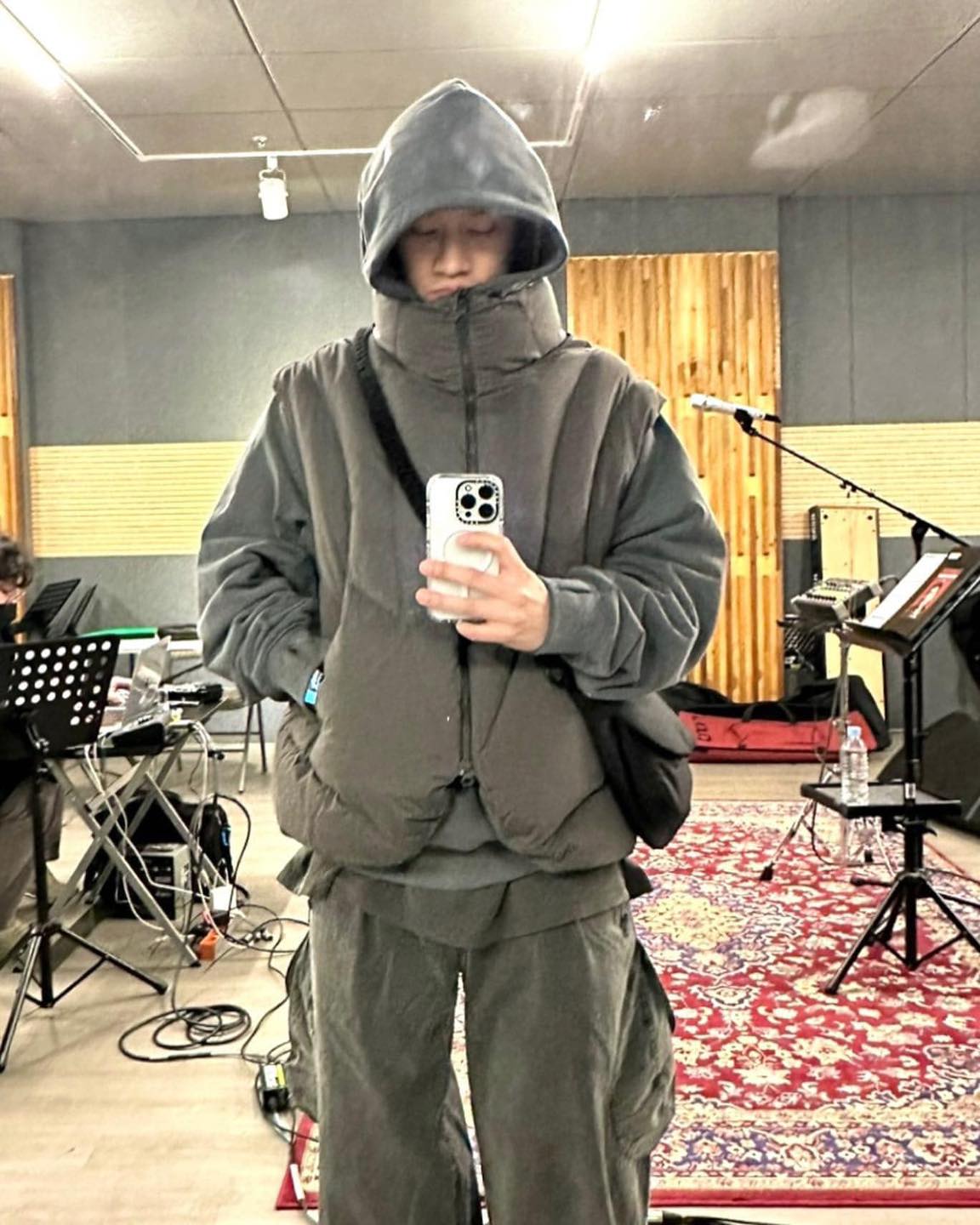 잔망 터지는 크러쉬 착장🎧 이미지"