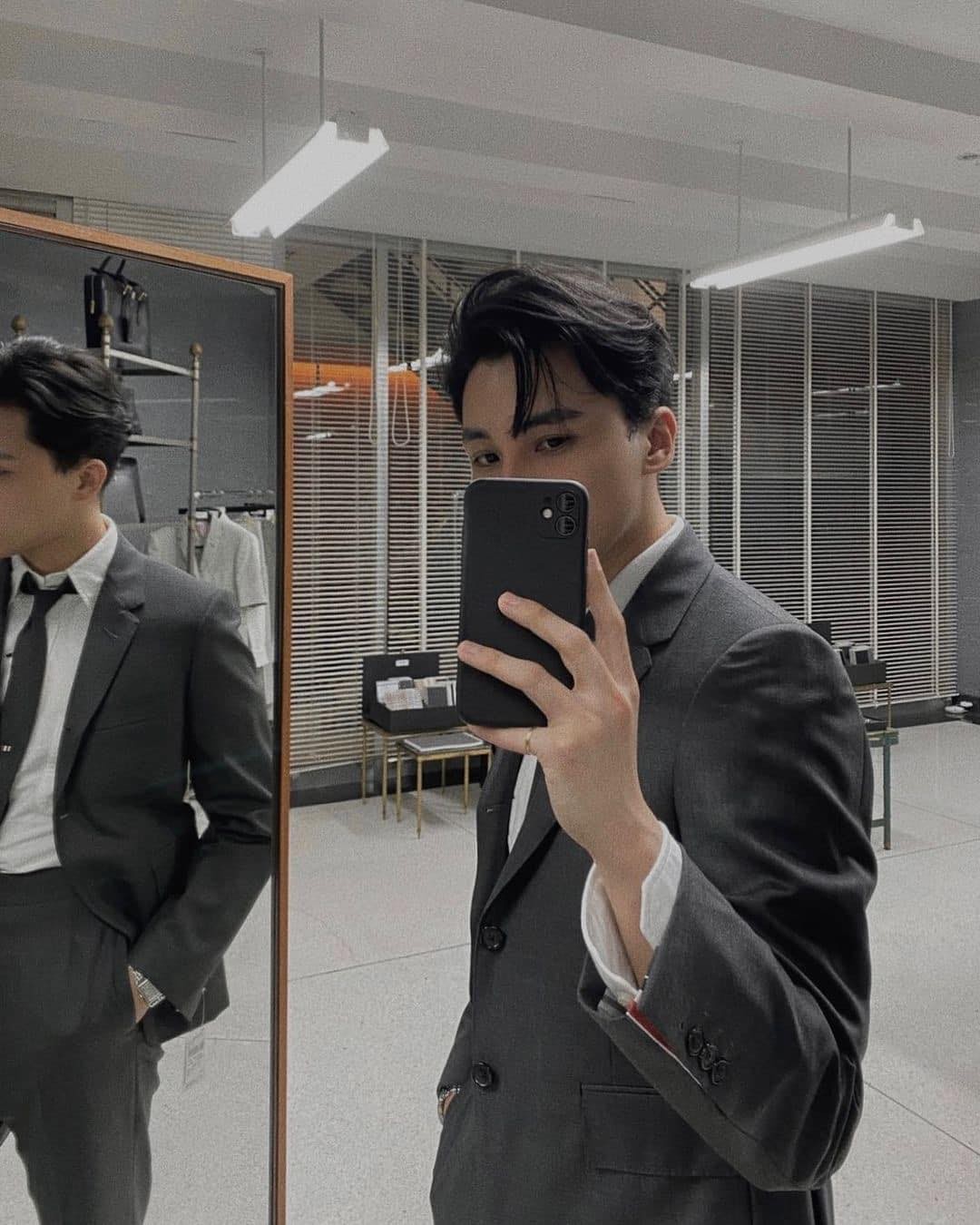 톰브라운 수트는 못참지👨‍💼 이미지