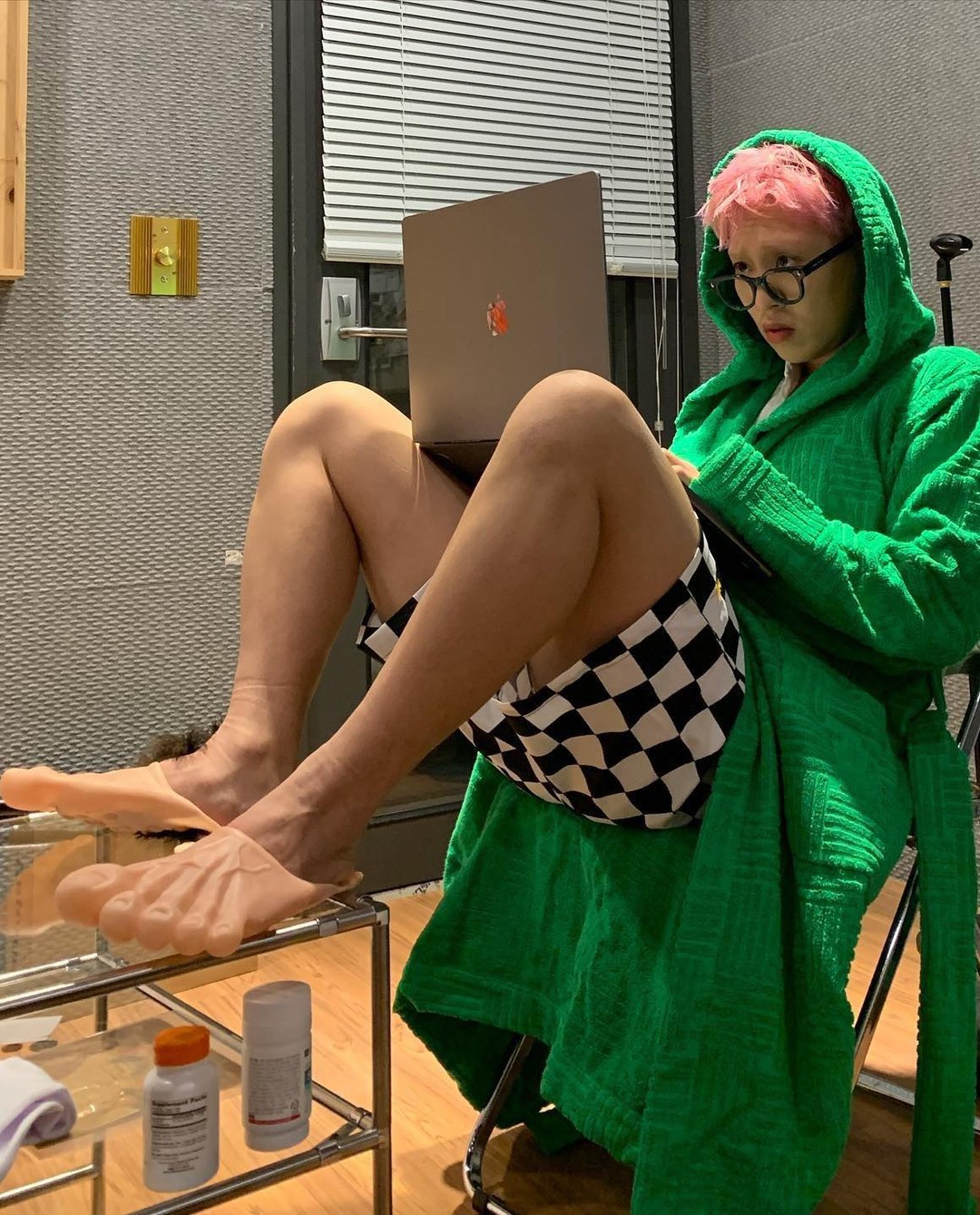한껏 치명적인 디피알 라이브🎬 이미지