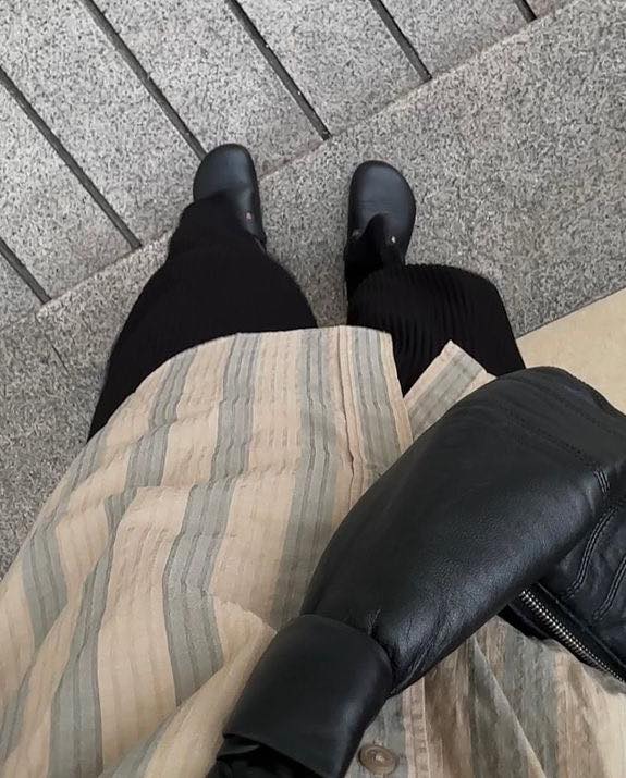 플리츠 입을 타이밍👖 이미지3