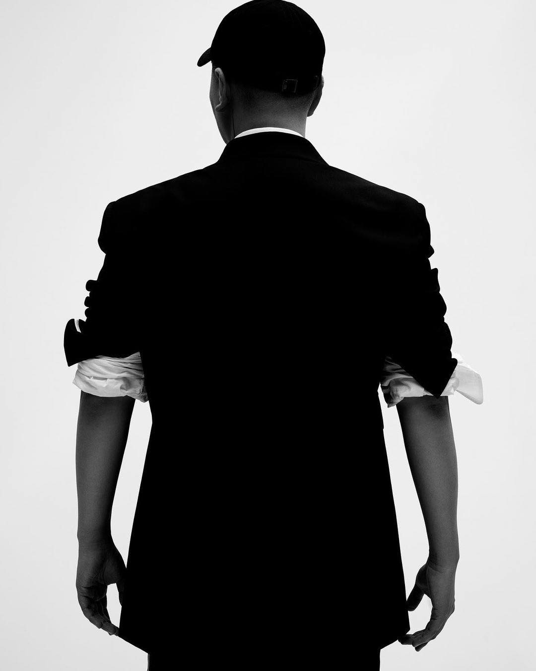 헬무트랭 디렉터가 된 피터도 패션♣️ 이미지