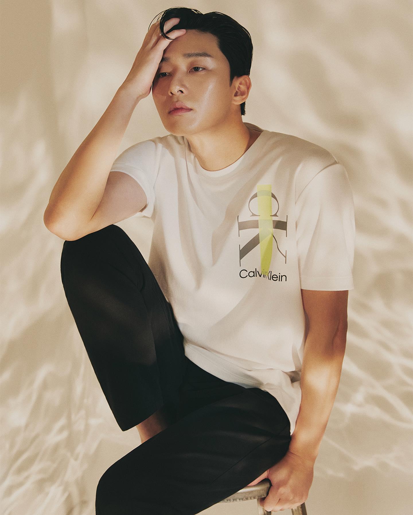 봄시즌 남친룩💙🤍@공유하세요
인간 캘빈클라인 박서준 오빠👖❤️‍🔥데님룩 참고해! #광고 이미지7