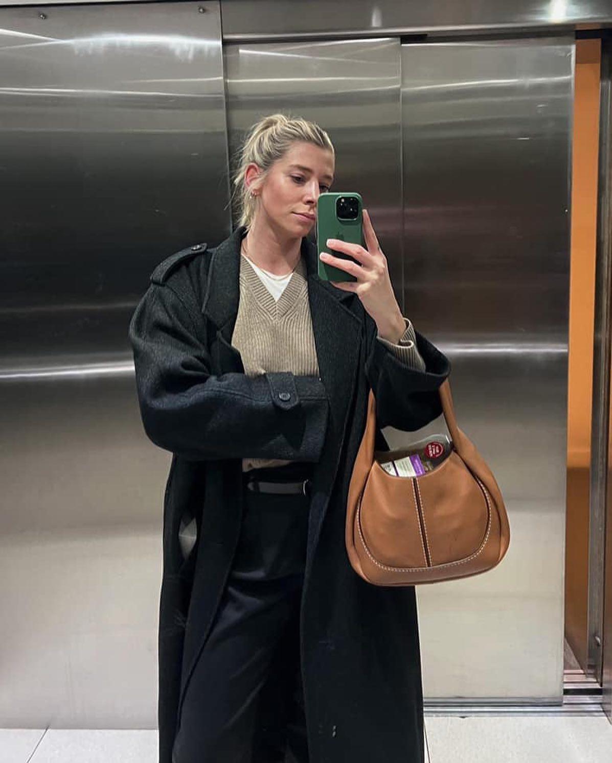 브이넥 안엔 티셔츠🤍🖤 이미지4
