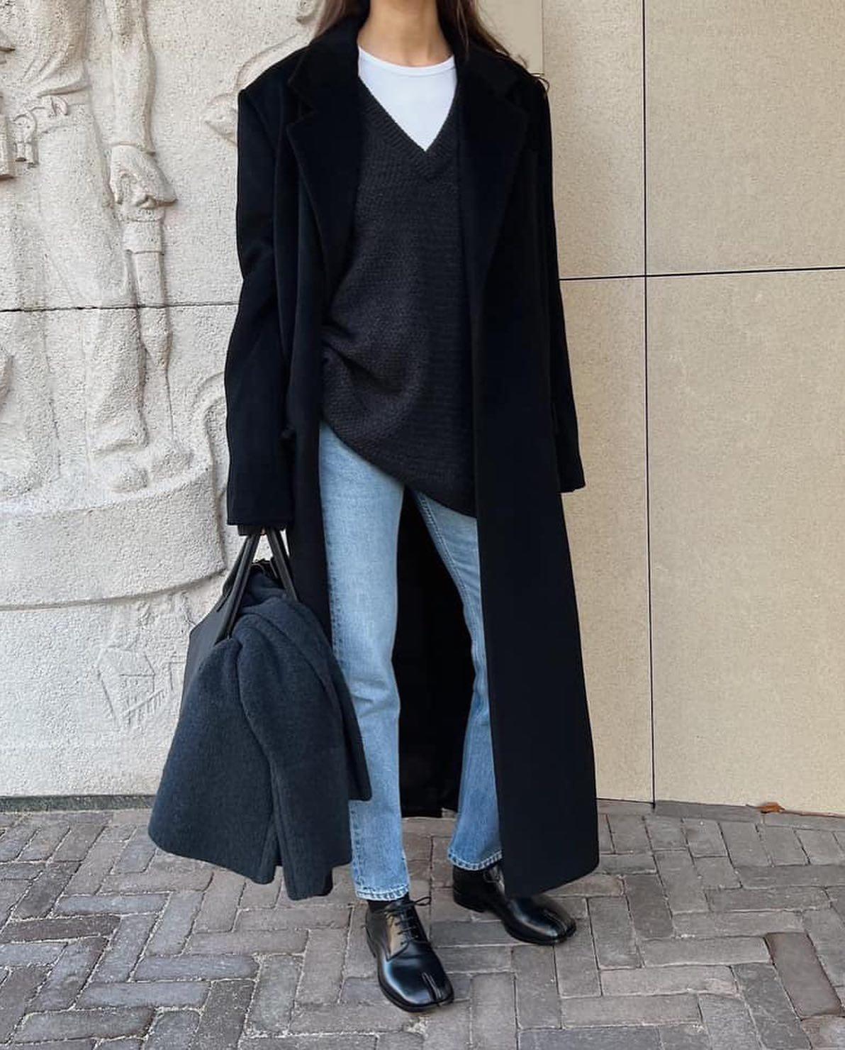 브이넥 안엔 티셔츠🤍🖤 이미지5