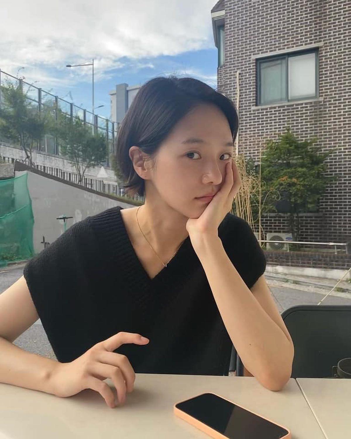 지금 딱 좋은 니트조끼🖤🍁 이미지