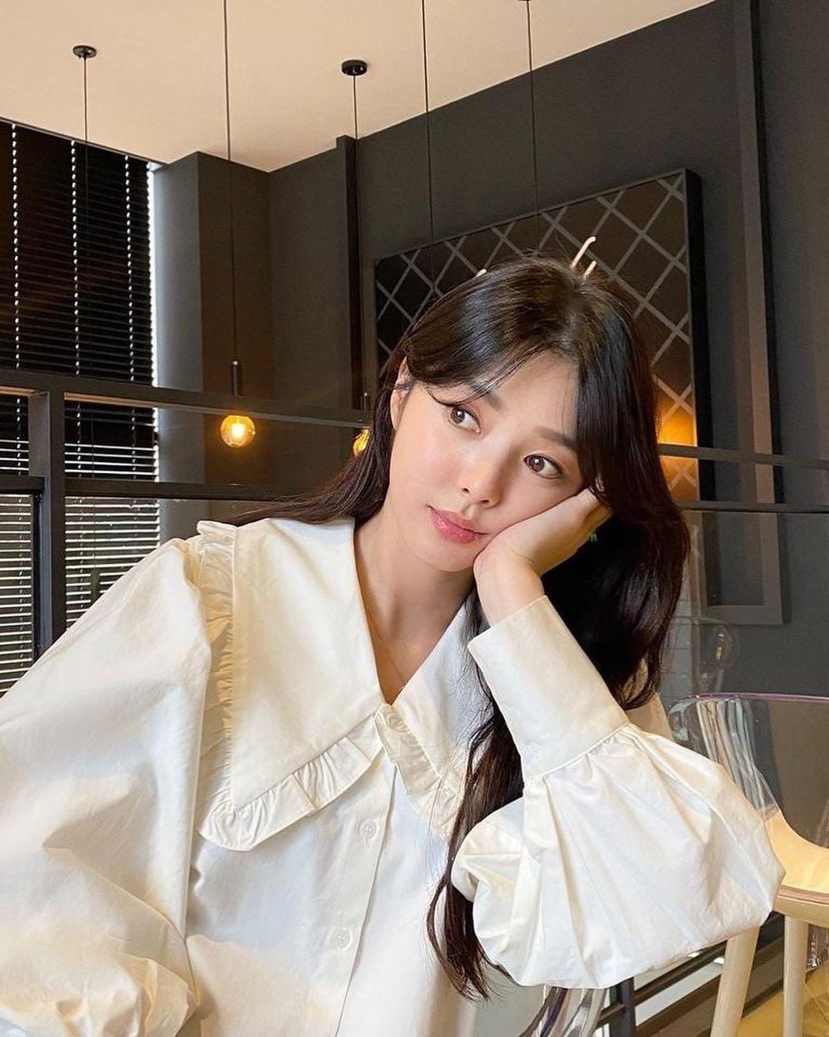 시원시원한 엄현경의 일상룩💛📸 이미지