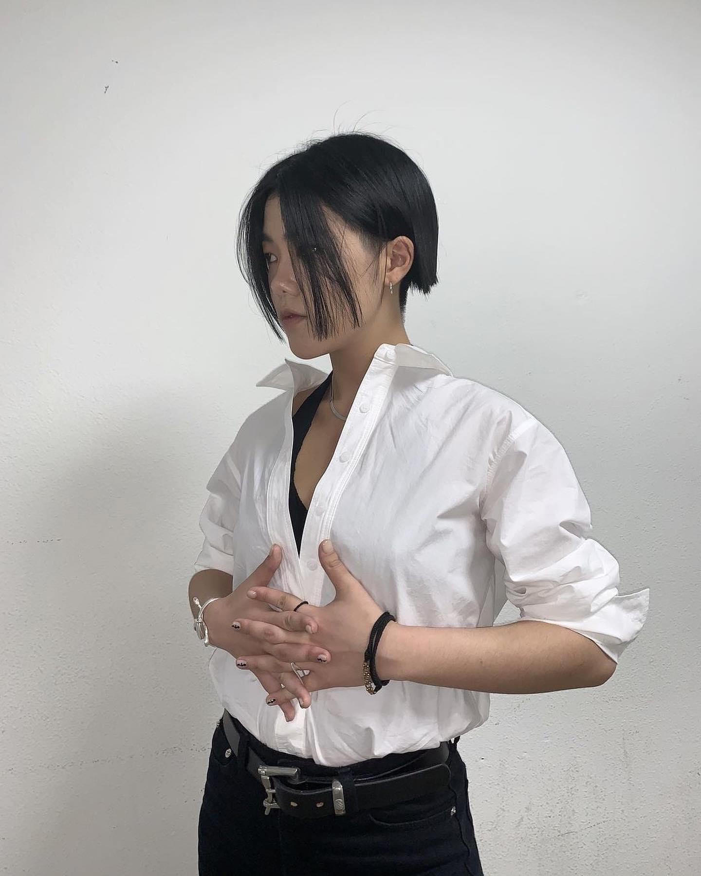 카리스마 최고🖤새소년 황소윤 이미지