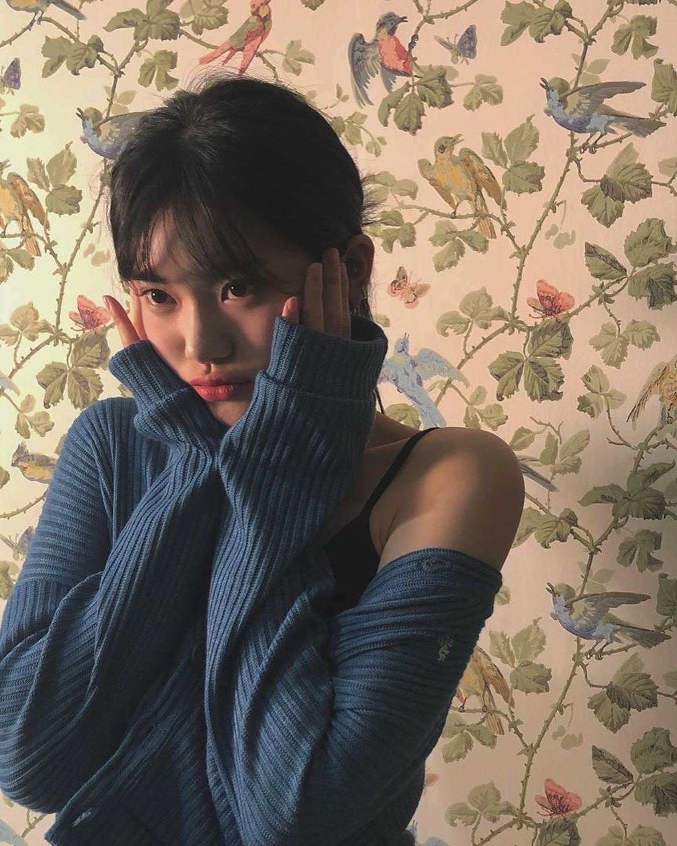 가수 민서의 여름코디🌸 이미지