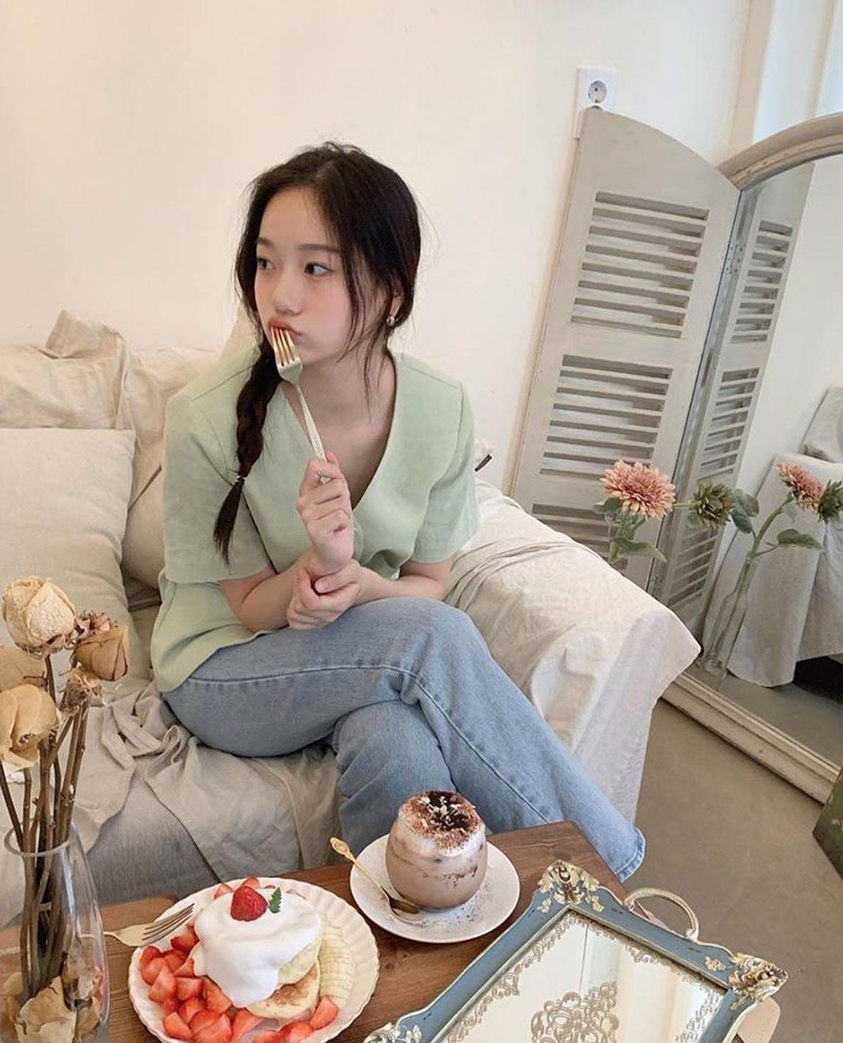 요즘 주목받는 그녀 조승희🍒 이미지
