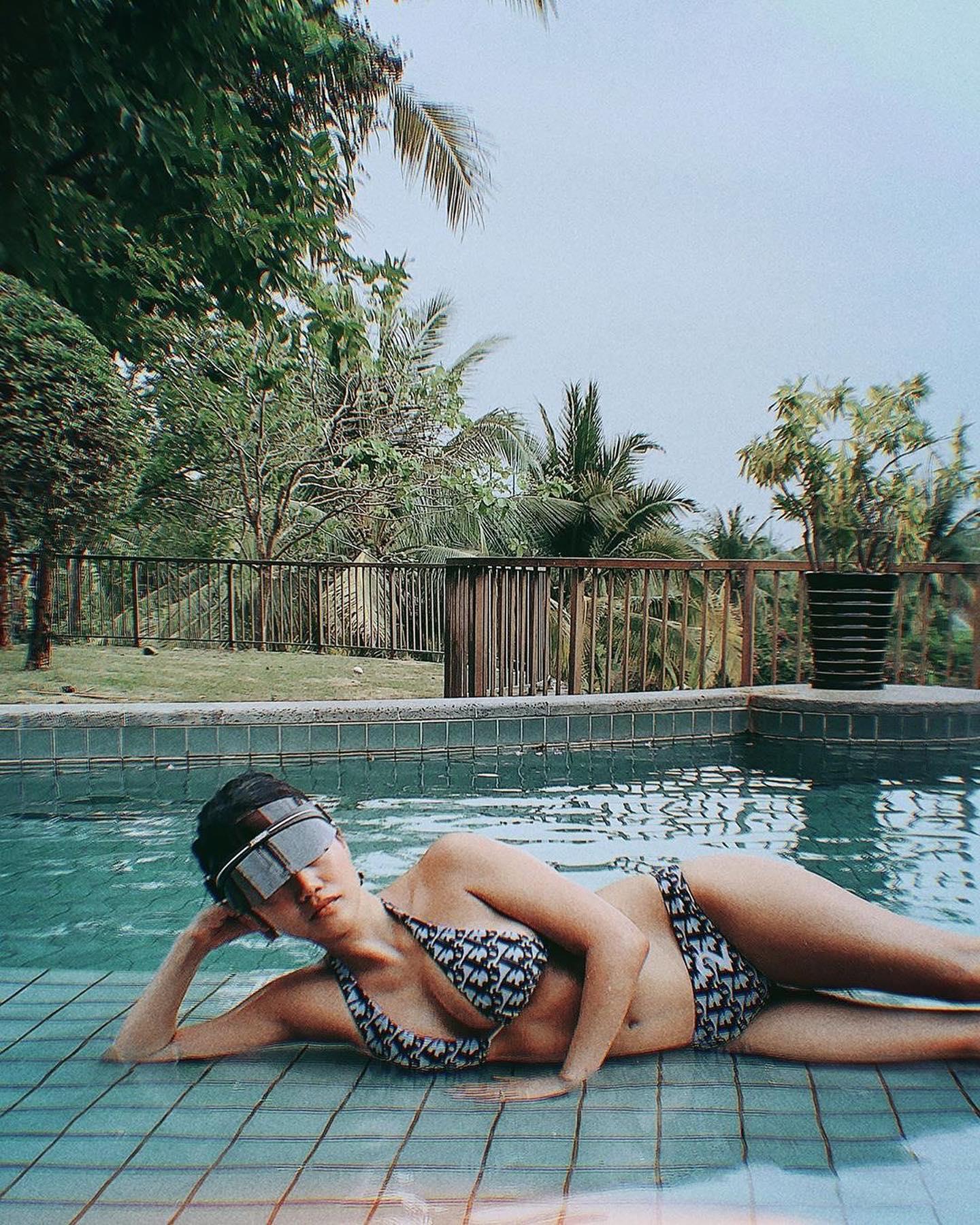 부자언니 느낌👙디올 스윔웨어 이미지