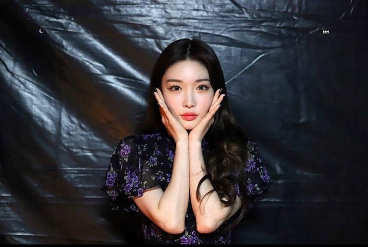 신곡으로 돌아온 청하미모💙 이미지