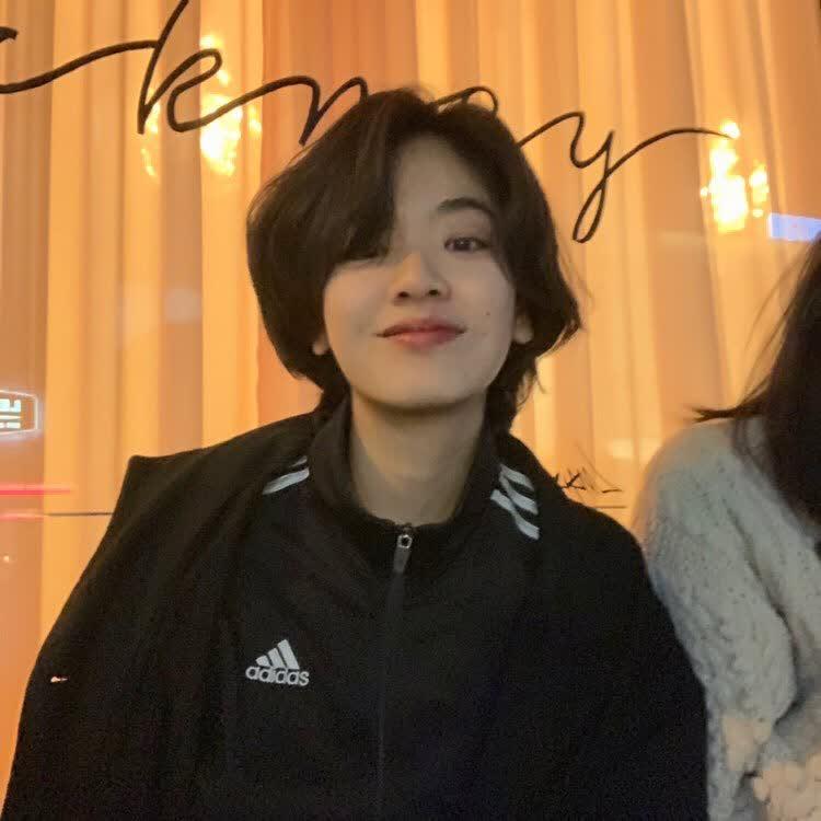 숏컷 뽐뿌 배우 이주영💇🏻‍♀️ 이미지3