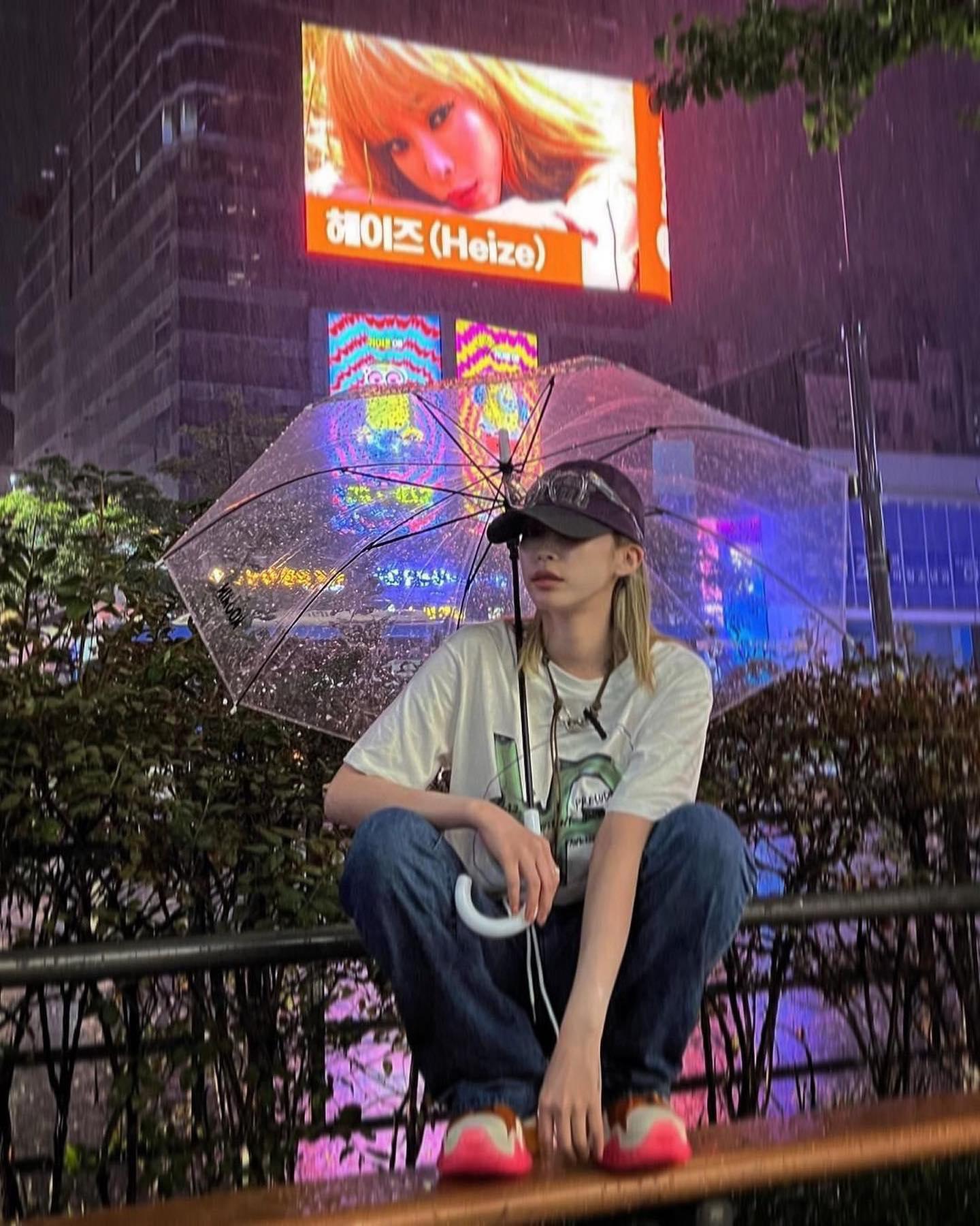 내일도 일단 우산 챙기기☔️☑️ 이미지"