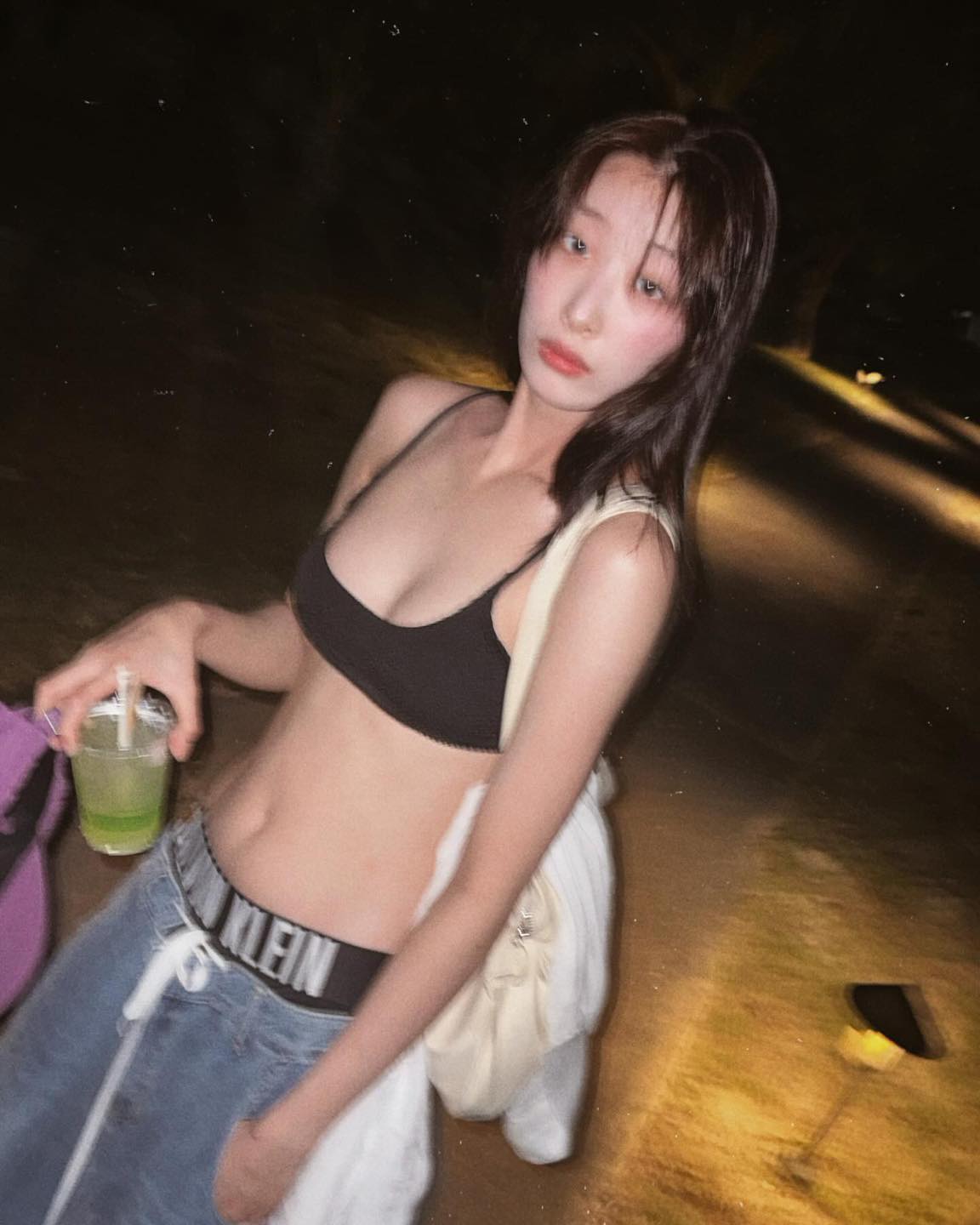 요즘 가장 핫한 배우🖤 @류다인
이채민과 연애 인정👩🏻‍❤️‍👨🏻모델 출신 그녀의 군살 없는 완벽 몸매❤️‍🔥 이미지2